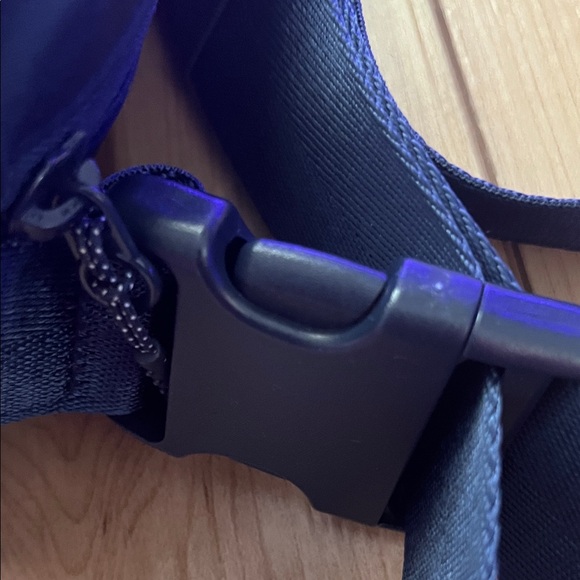 lululemon athletica Black Belt Bag for Men - Picture 4 of 10